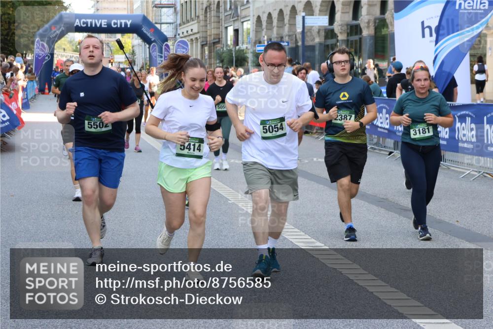 07.09.2025 - BARMER Alsterlauf Strokosch-Dieckow http://msf.ph/oto/8756585 07.09.2025 10:13:58 Ziel 2129, 2166, 2225, 2232, 2296, 2403, 2688, 2712, 2873, 2929, 2930, 3236, 3346, 3503, 3504, 3697, 3734, 3735, 3929, 4213, 4489, 4553, 4699, 5062, 5277, 5278, 5468, 5795, 6145, 6165, 6282, 6284, 6337, 8101, 8120, 8224, 8257 meine-sportfotos.de