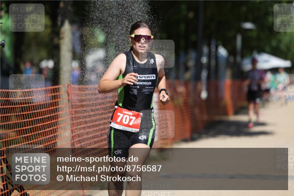07.09.2025 - 19. Norderstedt Triathlon Michael Strokosch http://msf.ph/oto/8756587 07.09.2025 13:12:23 Laufen 707, 1263 meine-sportfotos.de