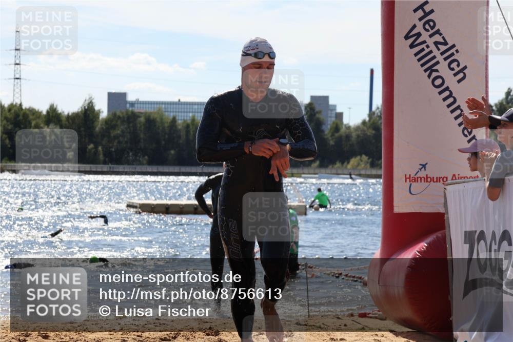 07.09.2025 - 19. Norderstedt Triathlon Luisa Fischer http://msf.ph/oto/8756613 07.09.2025 13:29:27 Schwimmen 972, 1041, 1457 meine-sportfotos.de