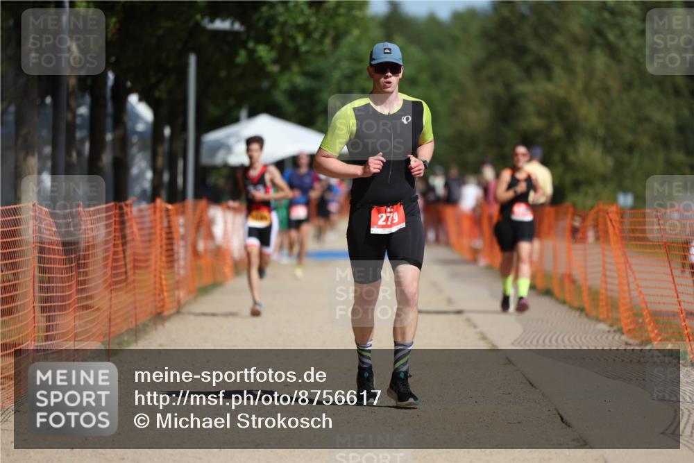 07.09.2025 - 19. Norderstedt Triathlon Michael Strokosch http://msf.ph/oto/8756617 07.09.2025 12:04:03 Laufen 279, 1183 meine-sportfotos.de