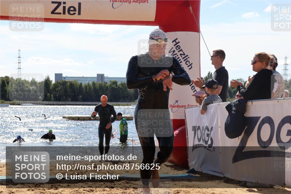 07.09.2025 - 19. Norderstedt Triathlon Luisa Fischer http://msf.ph/oto/8756625 07.09.2025 13:29:28 Schwimmen 972, 1041, 1457 meine-sportfotos.de
