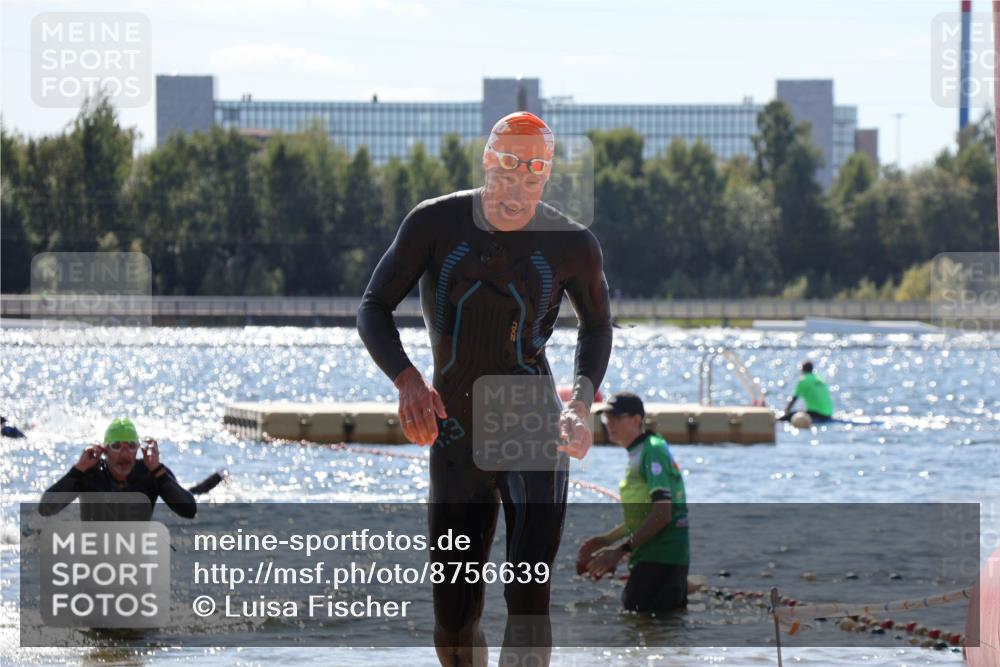 07.09.2025 - 19. Norderstedt Triathlon Luisa Fischer http://msf.ph/oto/8756639 07.09.2025 13:29:31 Schwimmen 1011, 1041, 1457 meine-sportfotos.de