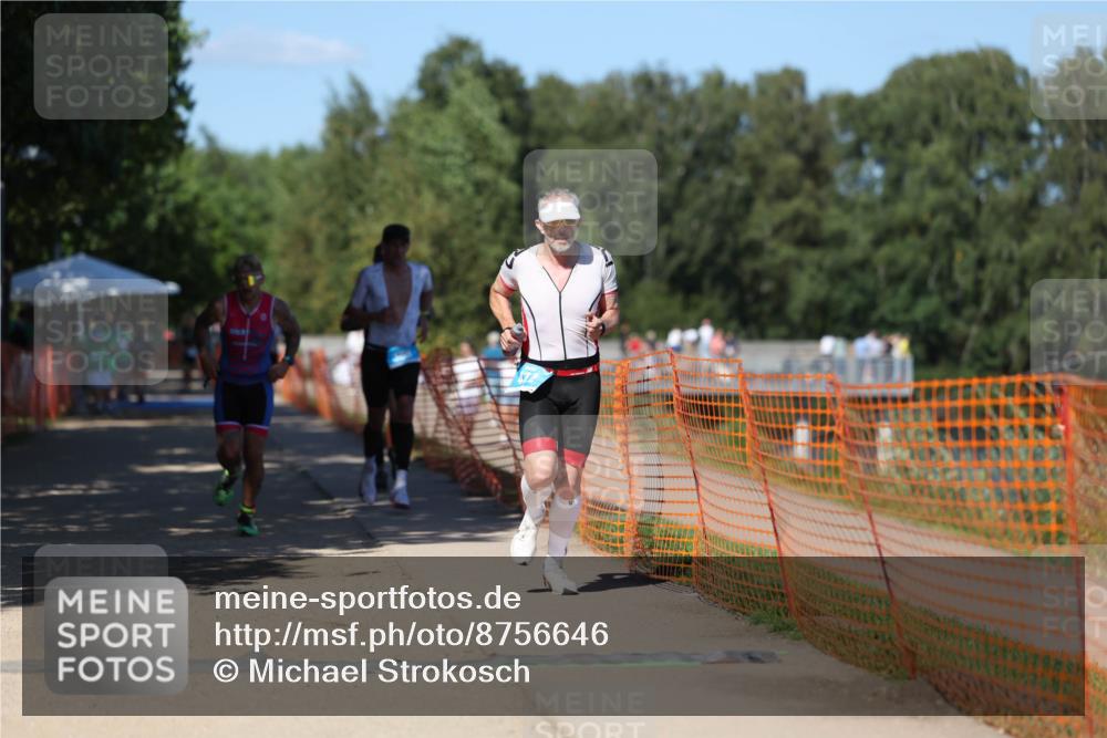 07.09.2025 - 19. Norderstedt Triathlon Michael Strokosch http://msf.ph/oto/8756646 07.09.2025 14:54:27 Laufen 388, 393, 422, 1020 meine-sportfotos.de