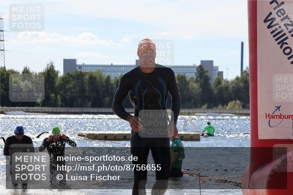 07.09.2025 - 19. Norderstedt Triathlon Luisa Fischer http://msf.ph/oto/8756655 07.09.2025 13:29:32 Schwimmen 422, 1011, 1041, 1457 meine-sportfotos.de