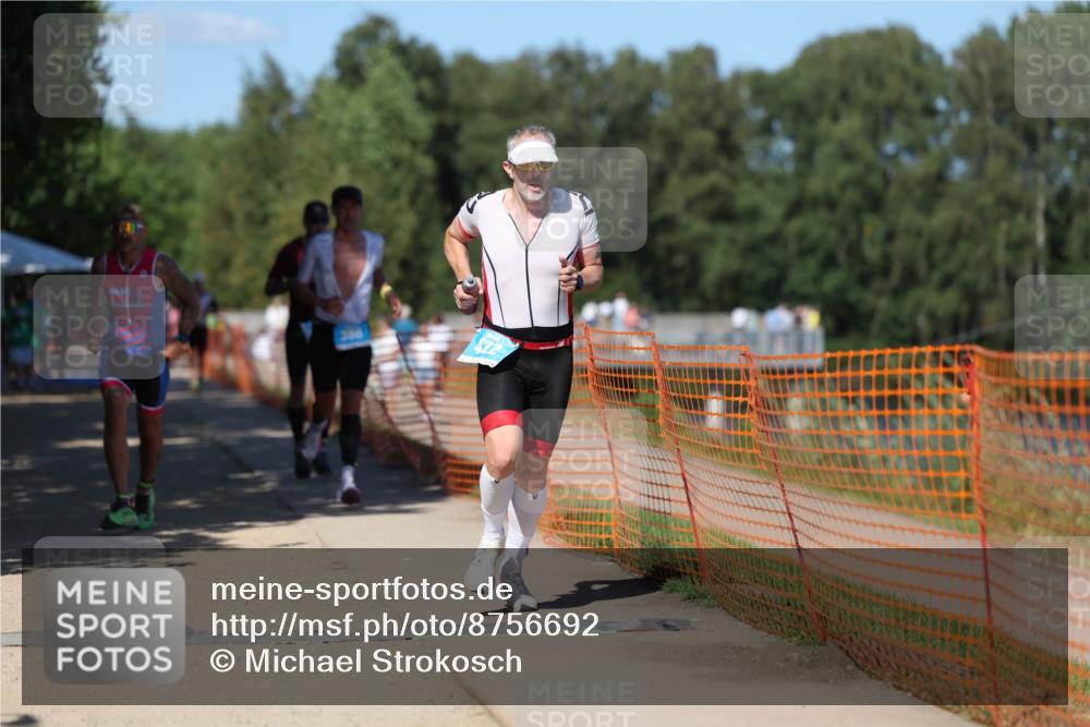 07.09.2025 - 19. Norderstedt Triathlon Michael Strokosch http://msf.ph/oto/8756692 07.09.2025 14:54:28 Laufen 388, 393, 422, 1020 meine-sportfotos.de