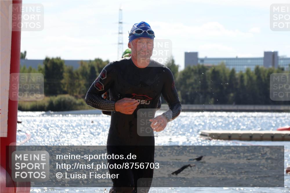 07.09.2025 - 19. Norderstedt Triathlon Luisa Fischer http://msf.ph/oto/8756703 07.09.2025 13:29:37 Schwimmen 422, 1011, 1041, 1457 meine-sportfotos.de
