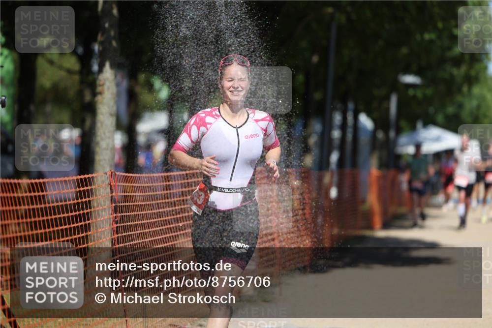 07.09.2025 - 19. Norderstedt Triathlon Michael Strokosch http://msf.ph/oto/8756706 07.09.2025 13:12:28 Laufen 1263 meine-sportfotos.de