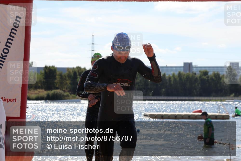07.09.2025 - 19. Norderstedt Triathlon Luisa Fischer http://msf.ph/oto/8756707 07.09.2025 13:29:37 Schwimmen 422, 1011, 1041, 1457 meine-sportfotos.de