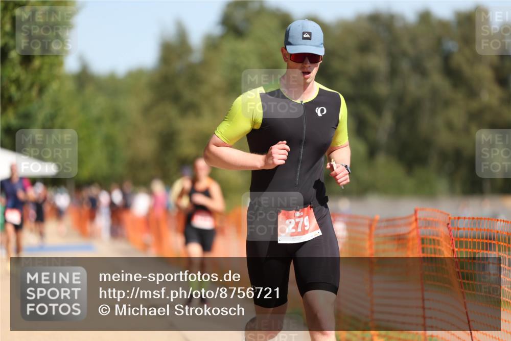 07.09.2025 - 19. Norderstedt Triathlon Michael Strokosch http://msf.ph/oto/8756721 07.09.2025 12:04:05 Laufen 279, 1183, 1278 meine-sportfotos.de
