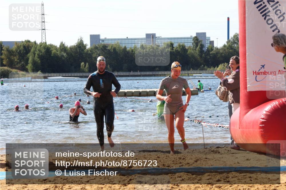 07.09.2025 - 19. Norderstedt Triathlon Luisa Fischer http://msf.ph/oto/8756723 07.09.2025 11:46:30 Schwimmen 244, 258, 724, 737 meine-sportfotos.de