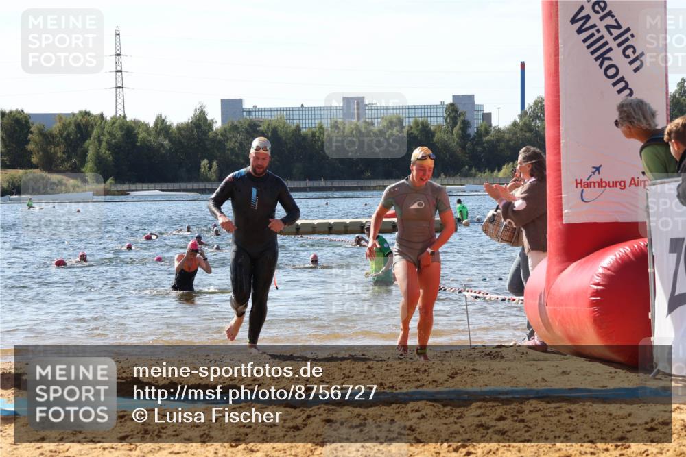 07.09.2025 - 19. Norderstedt Triathlon Luisa Fischer http://msf.ph/oto/8756727 07.09.2025 11:46:31 Schwimmen 244, 258, 724, 737 meine-sportfotos.de
