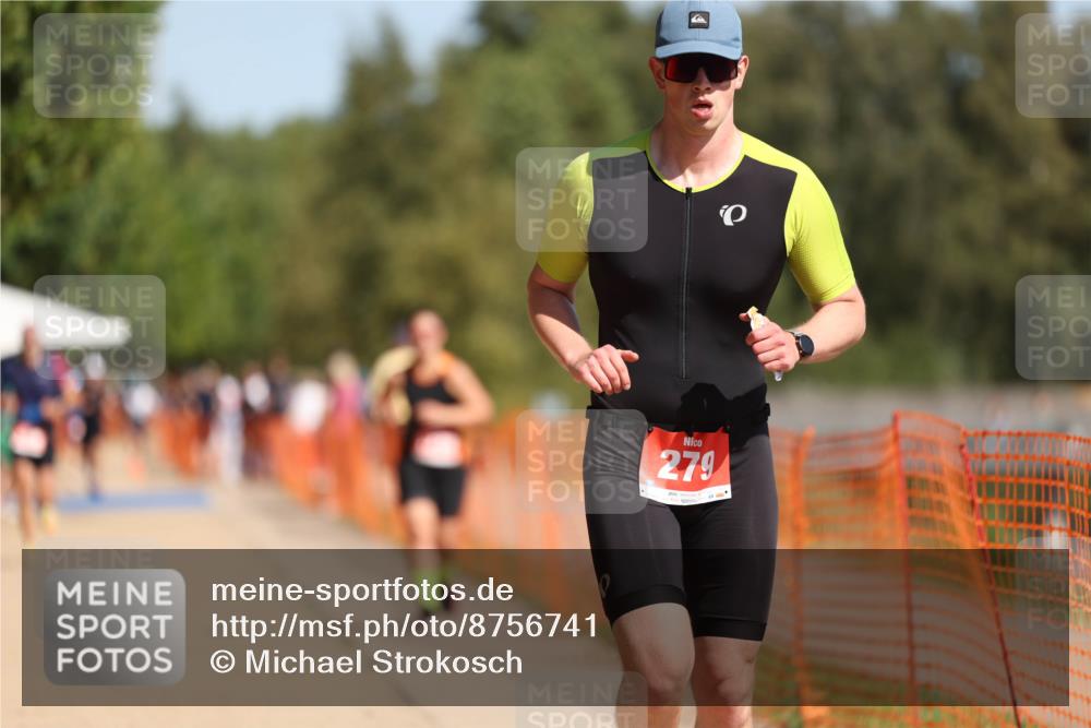 07.09.2025 - 19. Norderstedt Triathlon Michael Strokosch http://msf.ph/oto/8756741 07.09.2025 12:04:05 Laufen 279, 1183, 1278 meine-sportfotos.de