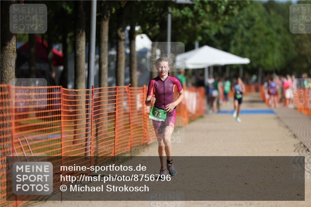 07.09.2025 - 19. Norderstedt Triathlon Michael Strokosch http://msf.ph/oto/8756796 07.09.2025 11:01:37 Laufen 74 meine-sportfotos.de