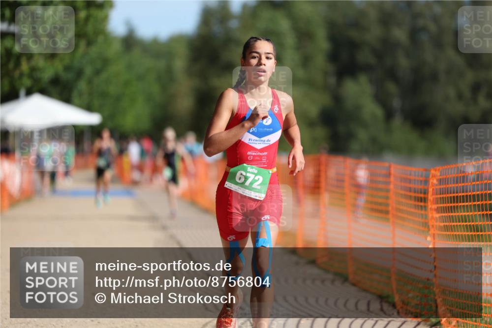 07.09.2025 - 19. Norderstedt Triathlon Michael Strokosch http://msf.ph/oto/8756804 07.09.2025 10:42:36 Laufen 652, 672 meine-sportfotos.de