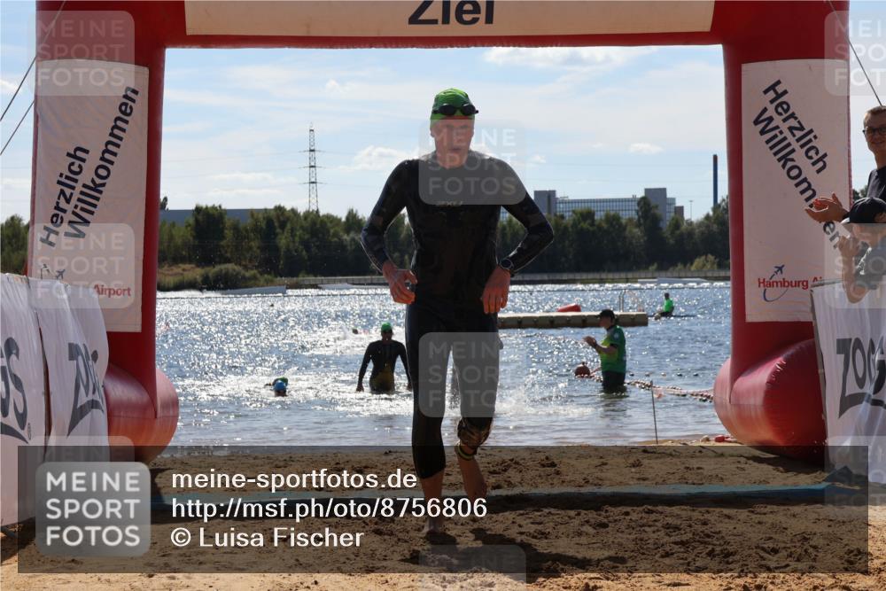 07.09.2025 - 19. Norderstedt Triathlon Luisa Fischer http://msf.ph/oto/8756806 07.09.2025 13:30:13 Schwimmen 986 meine-sportfotos.de