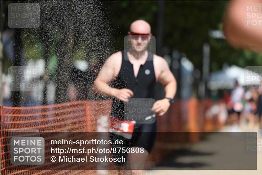 07.09.2025 - 19. Norderstedt Triathlon Michael Strokosch http://msf.ph/oto/8756808 07.09.2025 12:50:35 Laufen 182, 236, 308 meine-sportfotos.de