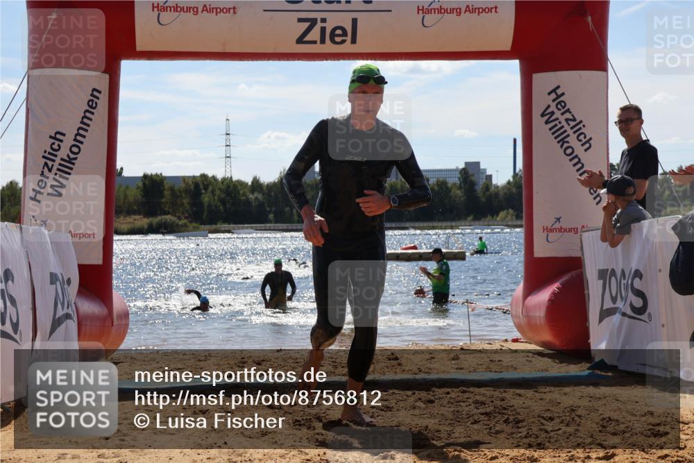 07.09.2025 - 19. Norderstedt Triathlon Luisa Fischer http://msf.ph/oto/8756812 07.09.2025 13:30:13 Schwimmen 986 meine-sportfotos.de