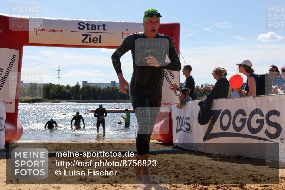 07.09.2025 - 19. Norderstedt Triathlon Luisa Fischer http://msf.ph/oto/8756823 07.09.2025 13:30:14 Schwimmen 986, 1009 meine-sportfotos.de