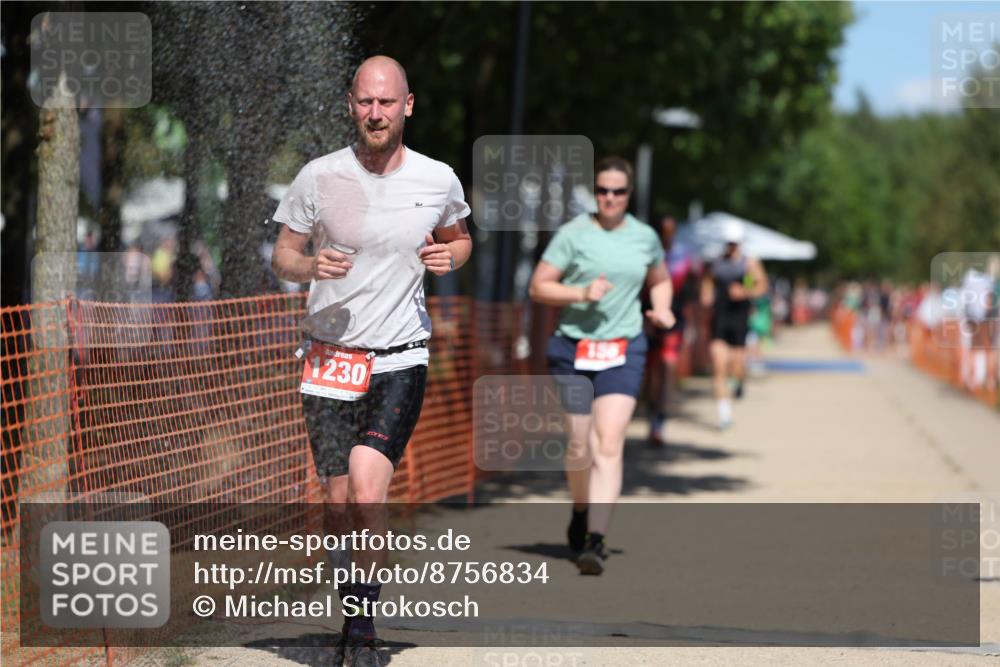 07.09.2025 - 19. Norderstedt Triathlon Michael Strokosch http://msf.ph/oto/8756834 07.09.2025 13:12:36 Laufen 156, 1230, 1322, 1328 meine-sportfotos.de