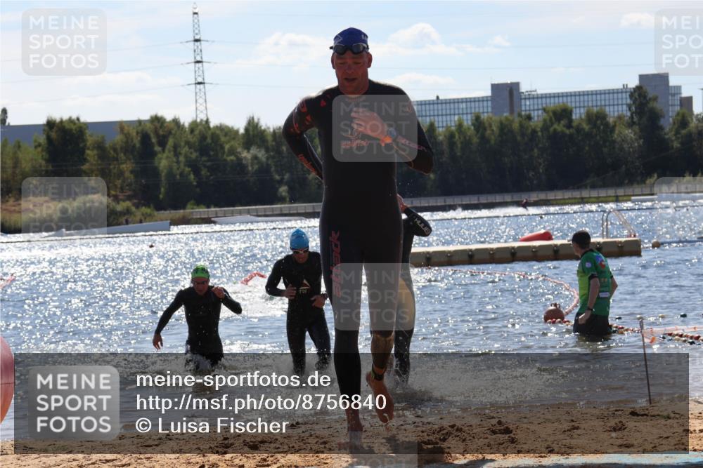 07.09.2025 - 19. Norderstedt Triathlon Luisa Fischer http://msf.ph/oto/8756840 07.09.2025 13:30:19 Schwimmen 980, 981, 986, 1009 meine-sportfotos.de