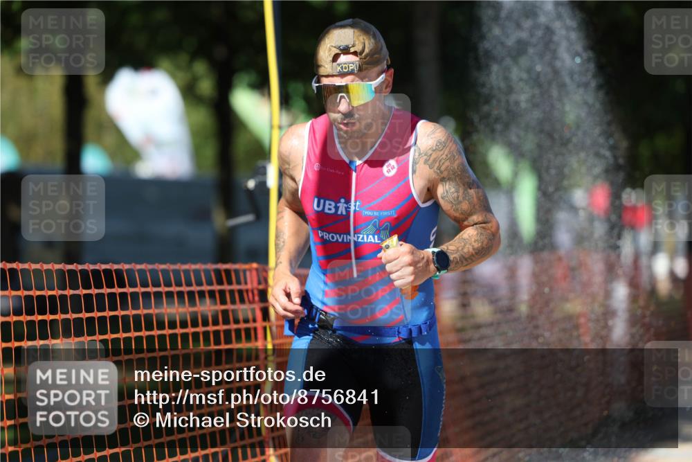 07.09.2025 - 19. Norderstedt Triathlon Michael Strokosch http://msf.ph/oto/8756841 07.09.2025 14:54:32 Laufen 388, 393, 422, 1020 meine-sportfotos.de