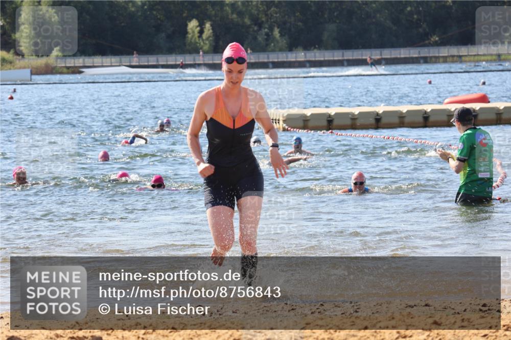 07.09.2025 - 19. Norderstedt Triathlon Luisa Fischer http://msf.ph/oto/8756843 07.09.2025 11:46:37 Schwimmen 244, 258, 724, 737, 1251 meine-sportfotos.de