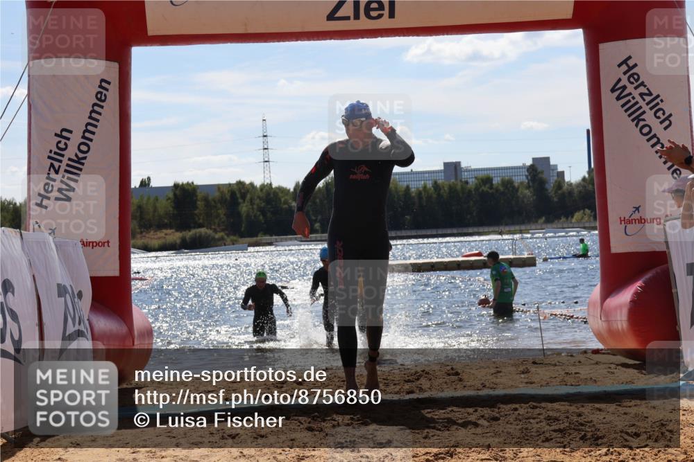 07.09.2025 - 19. Norderstedt Triathlon Luisa Fischer http://msf.ph/oto/8756850 07.09.2025 13:30:19 Schwimmen 980, 981, 986, 1009 meine-sportfotos.de