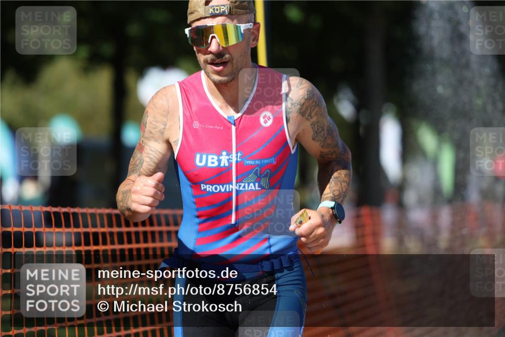 07.09.2025 - 19. Norderstedt Triathlon Michael Strokosch http://msf.ph/oto/8756854 07.09.2025 14:54:32 Laufen 388, 393, 422, 1020 meine-sportfotos.de