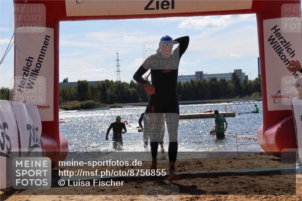 07.09.2025 - 19. Norderstedt Triathlon Luisa Fischer http://msf.ph/oto/8756855 07.09.2025 13:30:20 Schwimmen 980, 981, 986, 1009, 1018 meine-sportfotos.de