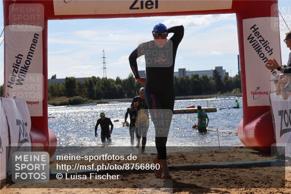 07.09.2025 - 19. Norderstedt Triathlon Luisa Fischer http://msf.ph/oto/8756860 07.09.2025 13:30:20 Schwimmen 980, 981, 986, 1009, 1018 meine-sportfotos.de