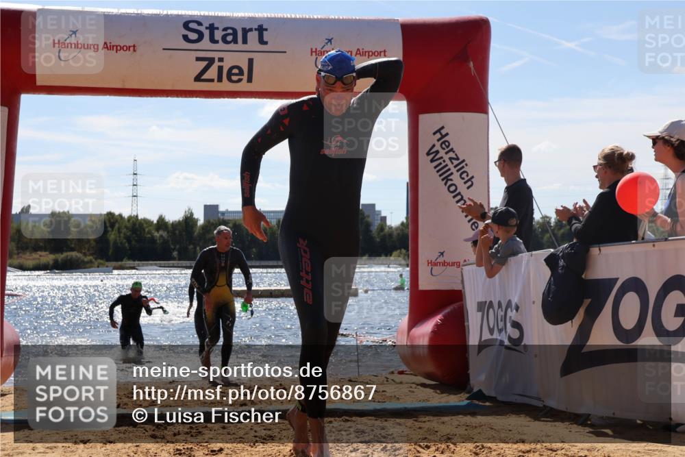 07.09.2025 - 19. Norderstedt Triathlon Luisa Fischer http://msf.ph/oto/8756867 07.09.2025 13:30:21 Schwimmen 980, 981, 986, 1009, 1018 meine-sportfotos.de