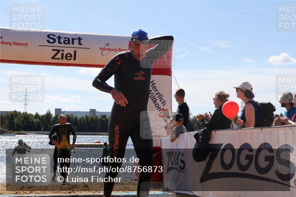 07.09.2025 - 19. Norderstedt Triathlon Luisa Fischer http://msf.ph/oto/8756873 07.09.2025 13:30:21 Schwimmen 980, 981, 986, 1009, 1018 meine-sportfotos.de