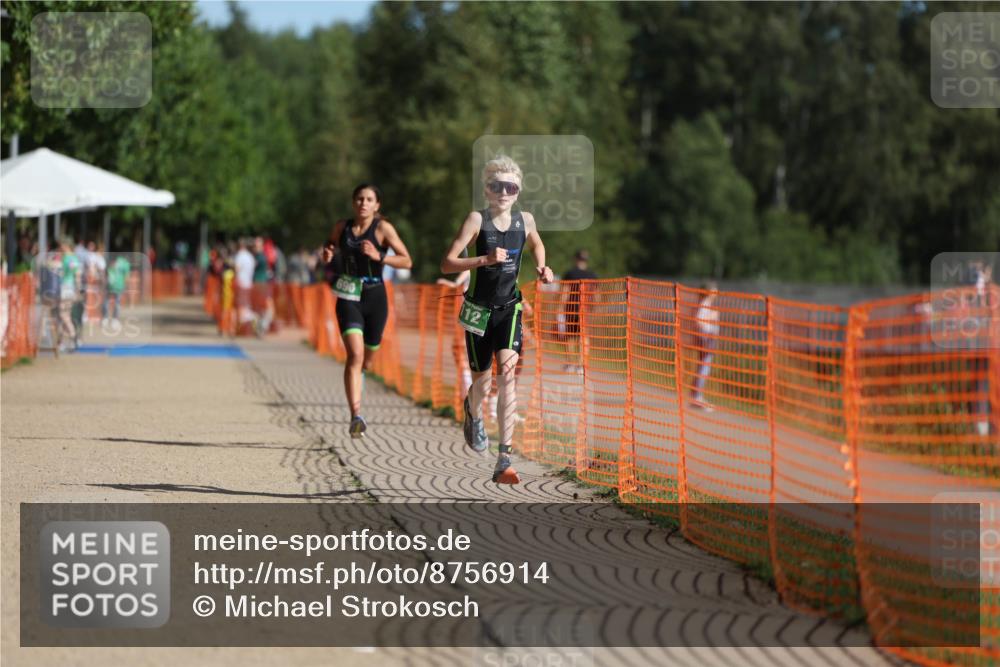 07.09.2025 - 19. Norderstedt Triathlon Michael Strokosch http://msf.ph/oto/8756914 07.09.2025 10:42:40 Laufen 112, 672, 690 meine-sportfotos.de