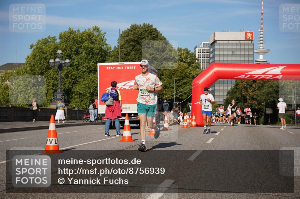 07.09.2025 - BARMER Alsterlauf Yannick Fuchs http://msf.ph/oto/8756939 07.09.2025 09:38:30 Laufen 4805, 2349 meine-sportfotos.de