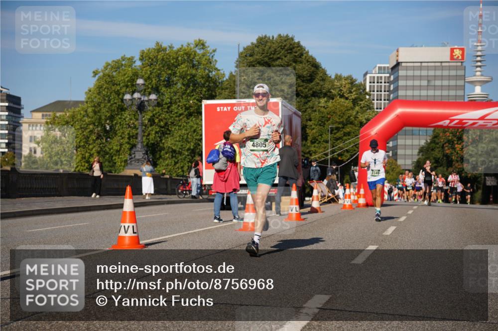 07.09.2025 - BARMER Alsterlauf Yannick Fuchs http://msf.ph/oto/8756968 07.09.2025 09:38:30 Laufen 4805, 2349 meine-sportfotos.de