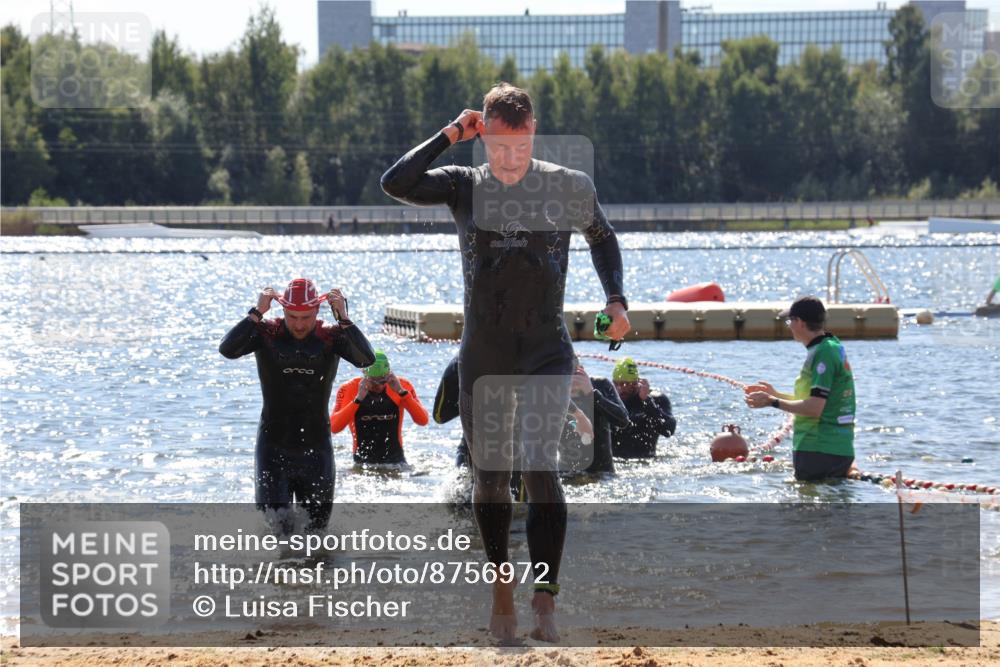 07.09.2025 - 19. Norderstedt Triathlon Luisa Fischer http://msf.ph/oto/8756972 07.09.2025 13:30:44 Schwimmen 958, 971, 1039 meine-sportfotos.de