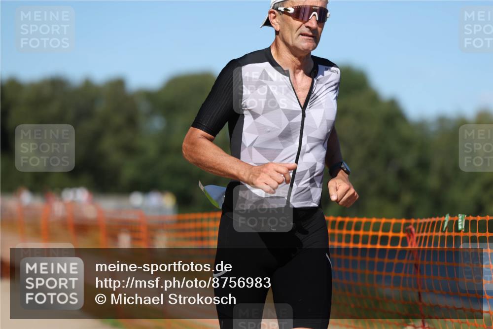 07.09.2025 - 19. Norderstedt Triathlon Michael Strokosch http://msf.ph/oto/8756983 07.09.2025 14:54:43 Laufen 964 meine-sportfotos.de
