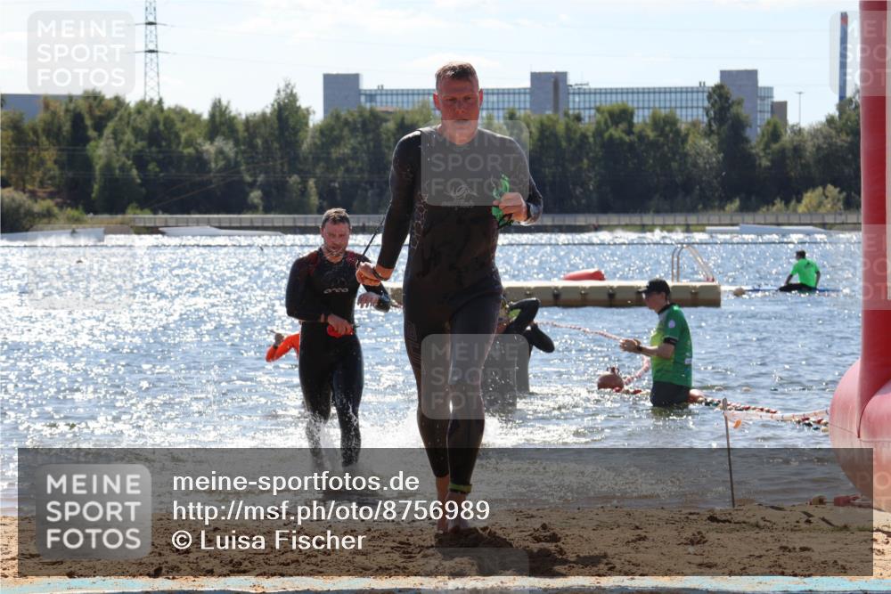 07.09.2025 - 19. Norderstedt Triathlon Luisa Fischer http://msf.ph/oto/8756989 07.09.2025 13:30:46 Schwimmen 958, 971, 1039 meine-sportfotos.de