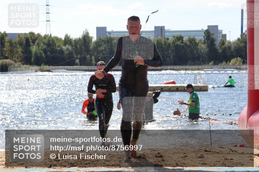 07.09.2025 - 19. Norderstedt Triathlon Luisa Fischer http://msf.ph/oto/8756997 07.09.2025 13:30:46 Schwimmen 958, 971, 1039 meine-sportfotos.de
