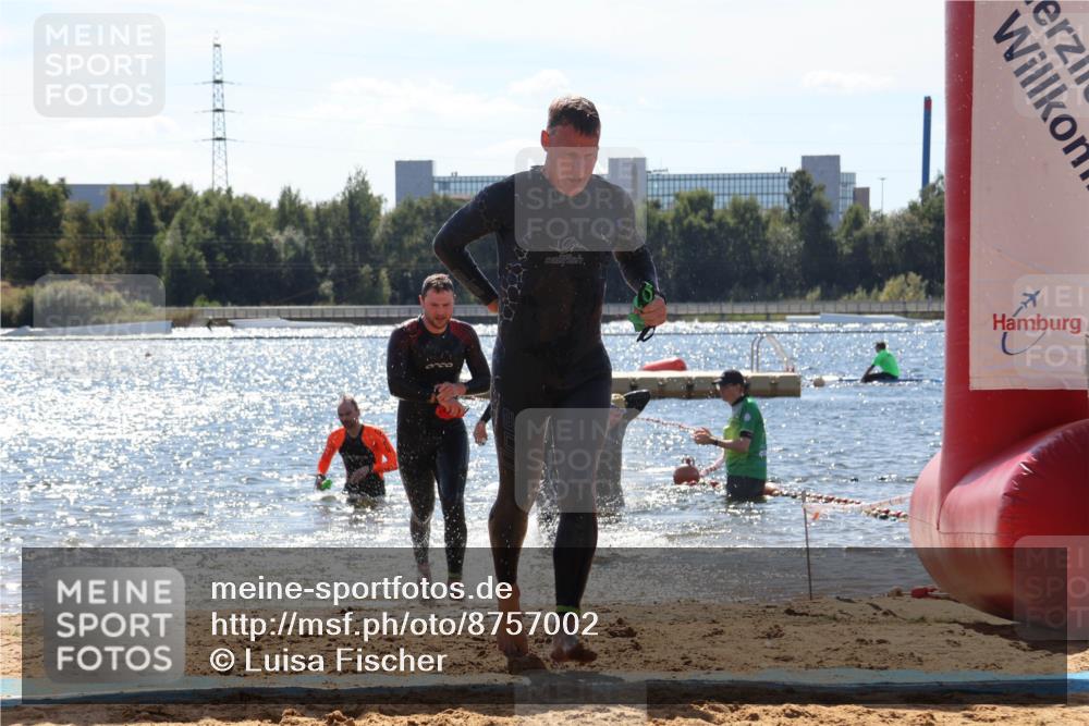 07.09.2025 - 19. Norderstedt Triathlon Luisa Fischer http://msf.ph/oto/8757002 07.09.2025 13:30:46 Schwimmen 958, 971, 1039 meine-sportfotos.de