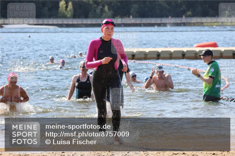 07.09.2025 - 19. Norderstedt Triathlon Luisa Fischer http://msf.ph/oto/8757009 07.09.2025 11:46:55 Schwimmen 1248, 1382 meine-sportfotos.de
