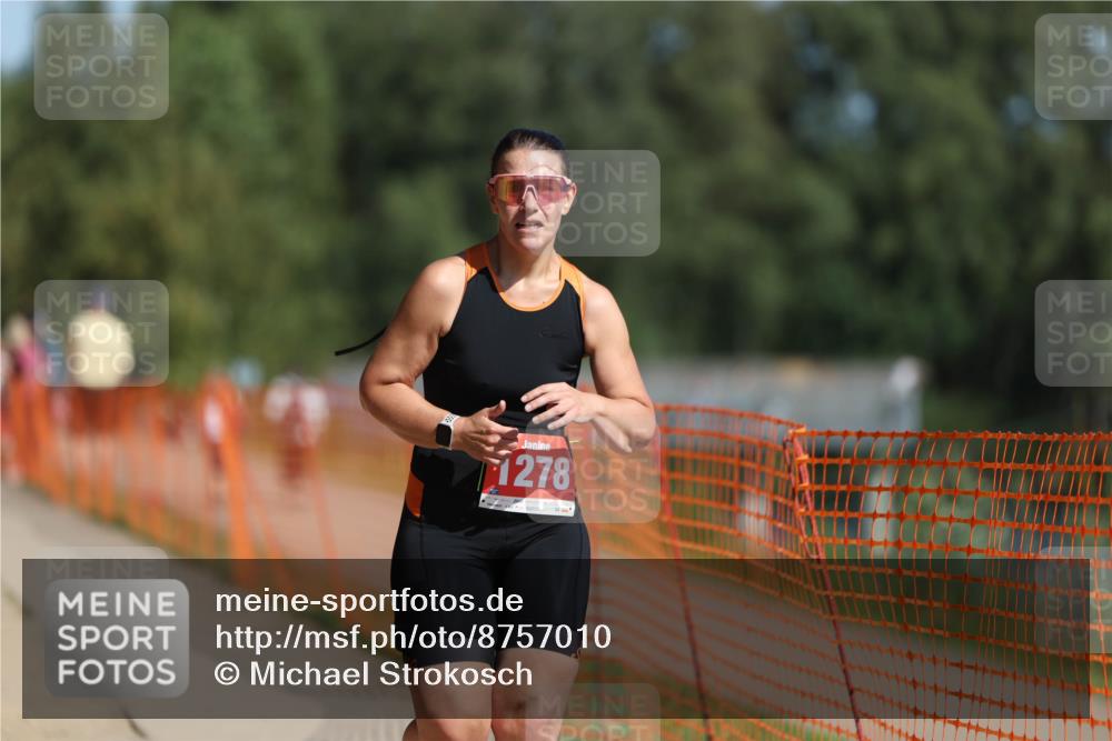 07.09.2025 - 19. Norderstedt Triathlon Michael Strokosch http://msf.ph/oto/8757010 07.09.2025 12:04:12 Laufen 1183, 1278, 1306 meine-sportfotos.de