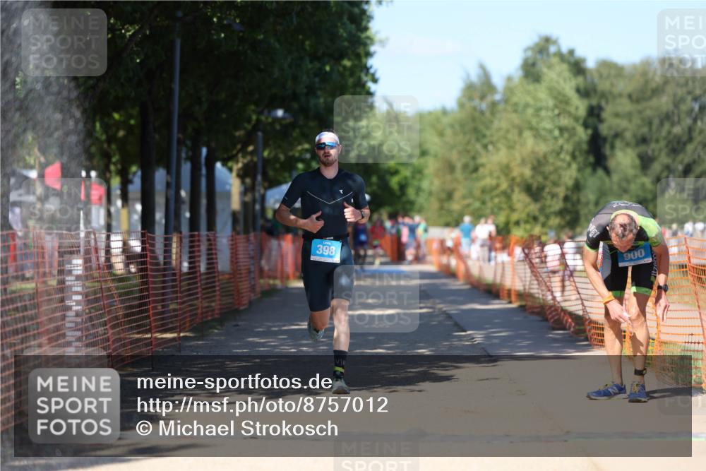 07.09.2025 - 19. Norderstedt Triathlon Michael Strokosch http://msf.ph/oto/8757012 07.09.2025 14:54:59 Laufen 398, 900 meine-sportfotos.de