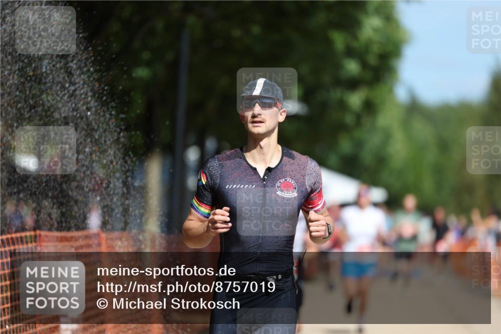 07.09.2025 - 19. Norderstedt Triathlon Michael Strokosch http://msf.ph/oto/8757019 07.09.2025 12:50:43 Laufen 182, 792, 803, 1220, 1293, 1378 meine-sportfotos.de