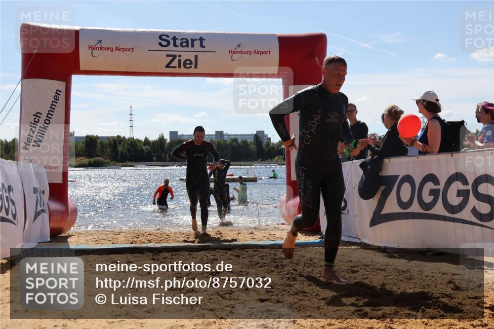 07.09.2025 - 19. Norderstedt Triathlon Luisa Fischer http://msf.ph/oto/8757032 07.09.2025 13:30:48 Schwimmen 958, 971, 995, 1039 meine-sportfotos.de