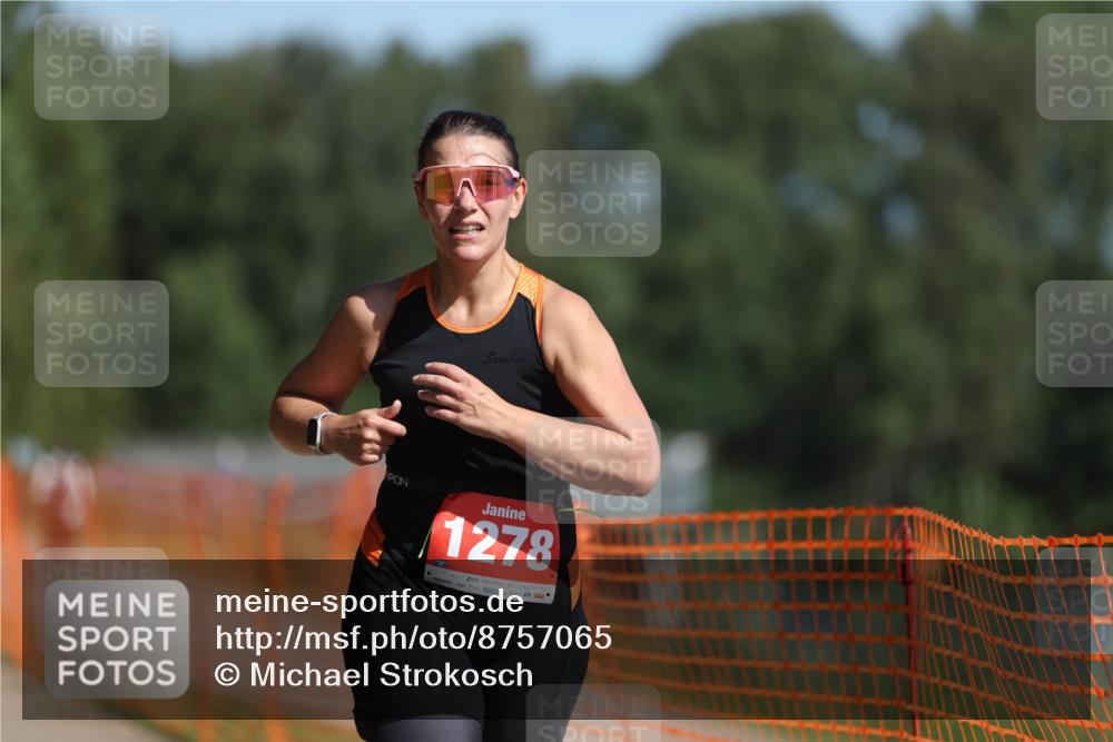 07.09.2025 - 19. Norderstedt Triathlon Michael Strokosch http://msf.ph/oto/8757065 07.09.2025 12:04:13 Laufen 1183, 1278, 1306 meine-sportfotos.de
