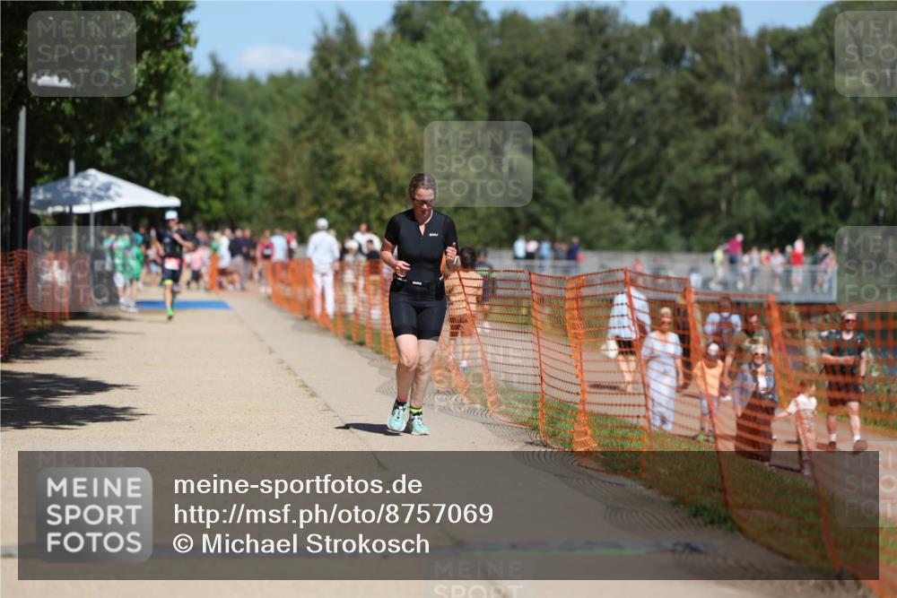 07.09.2025 - 19. Norderstedt Triathlon Michael Strokosch http://msf.ph/oto/8757069 07.09.2025 13:12:48 Laufen 847, 1269 meine-sportfotos.de