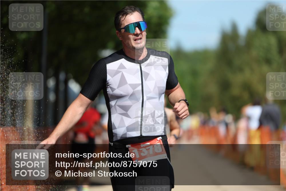07.09.2025 - 19. Norderstedt Triathlon Michael Strokosch http://msf.ph/oto/8757075 07.09.2025 12:50:46 Laufen 182, 188, 792, 803, 1220, 1293, 1378 meine-sportfotos.de