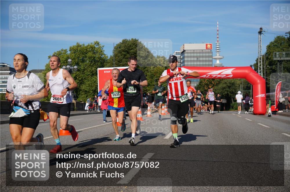 07.09.2025 - BARMER Alsterlauf Yannick Fuchs http://msf.ph/oto/8757082 07.09.2025 09:38:43 Laufen 2601, 3935, 5764, 5355 meine-sportfotos.de
