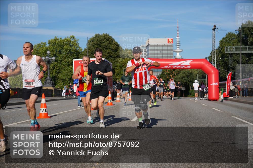 07.09.2025 - BARMER Alsterlauf Yannick Fuchs http://msf.ph/oto/8757092 07.09.2025 09:38:43 Laufen 2601, 39, 5764, 5355 meine-sportfotos.de